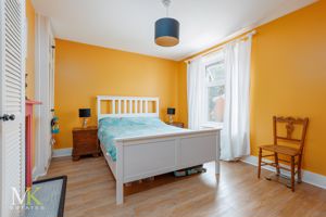 Photo 1- click for photo gallery